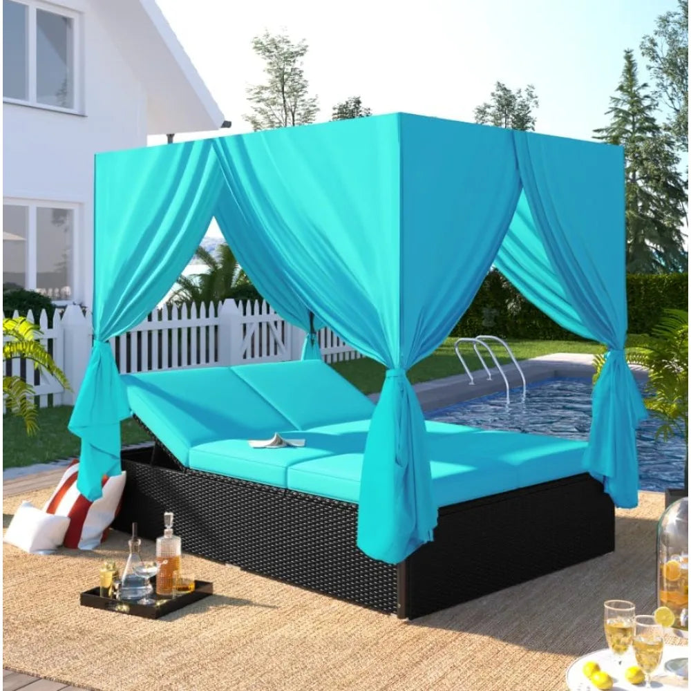 Outdoor Wicker Daybed